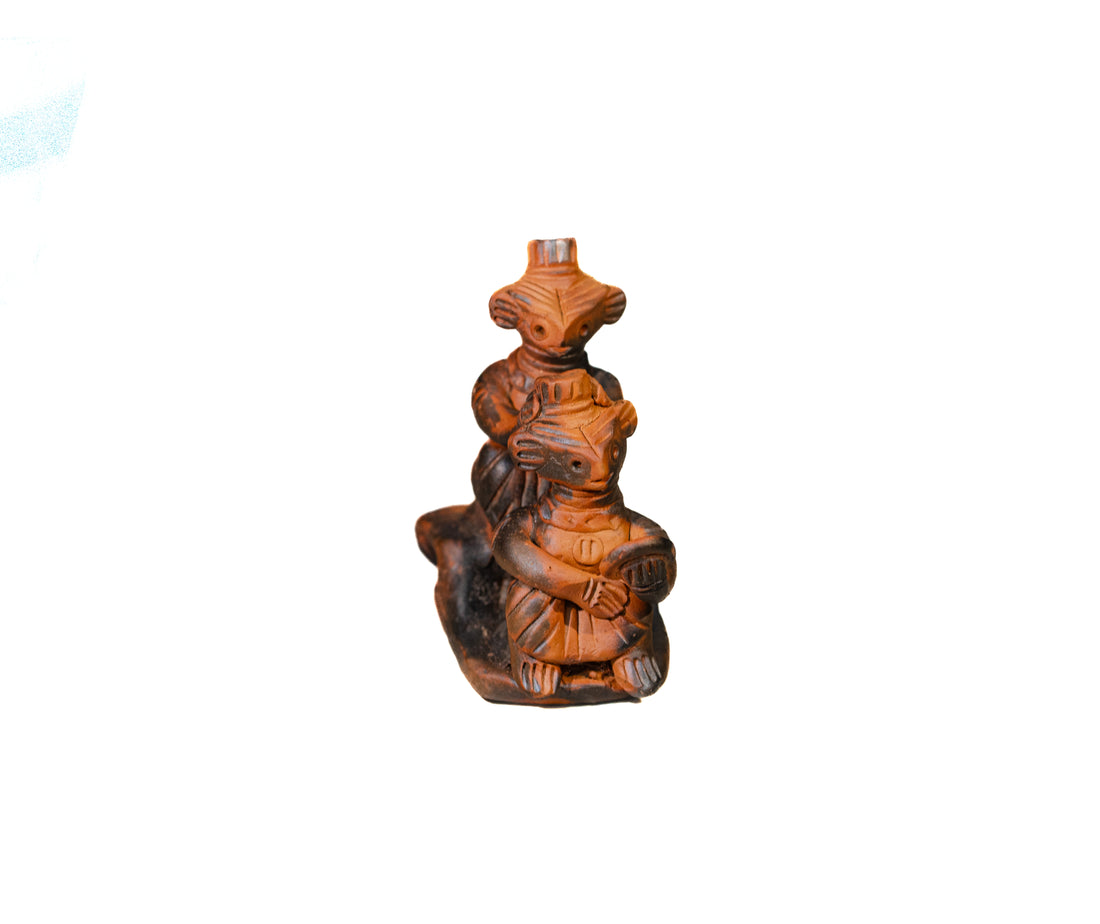 Handmade Terracotta Tepa Putul – Seated Couple Figurine