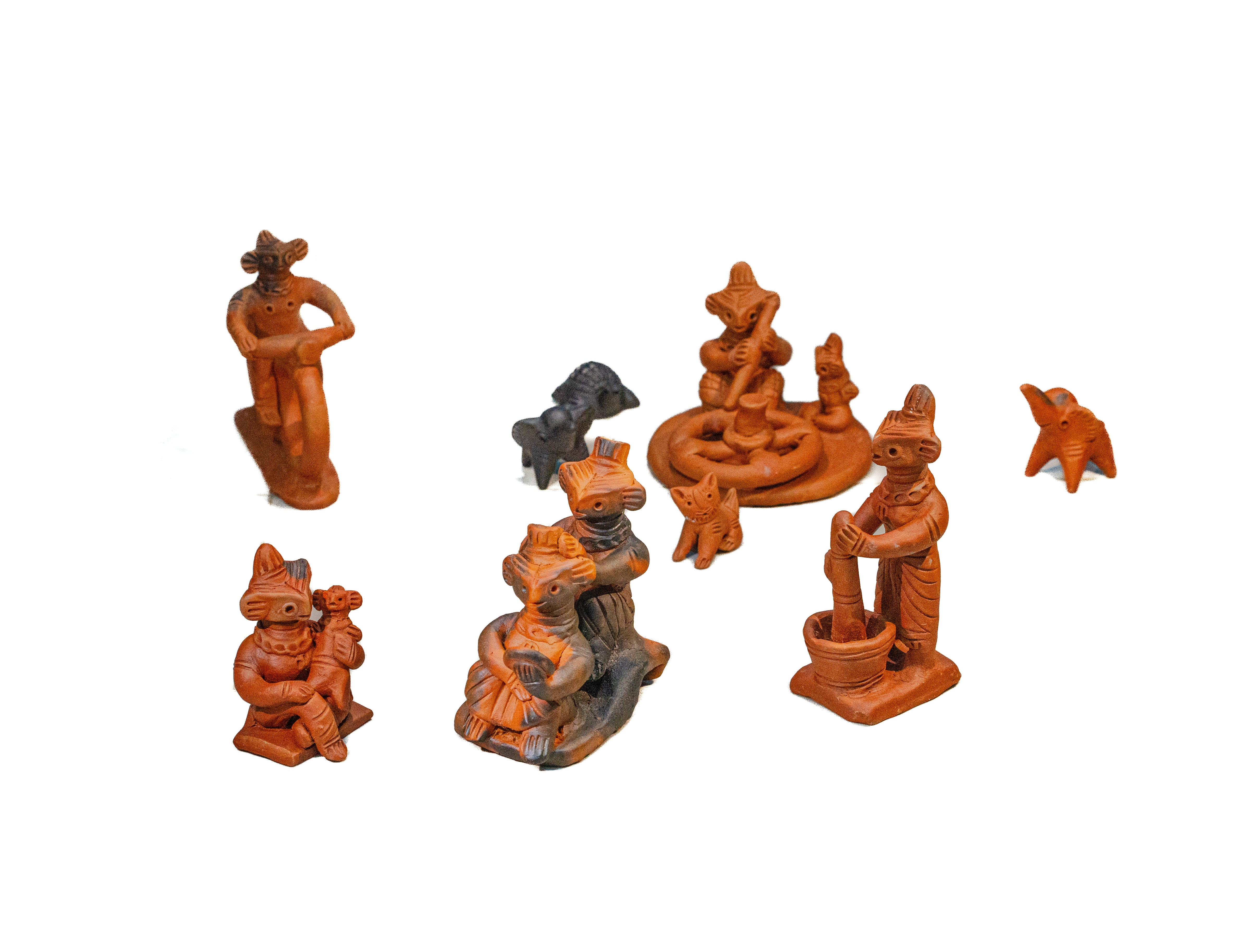 Handmade Terracotta Tepa Putul Figurine Set – Bangladeshi Folk Art Collection.